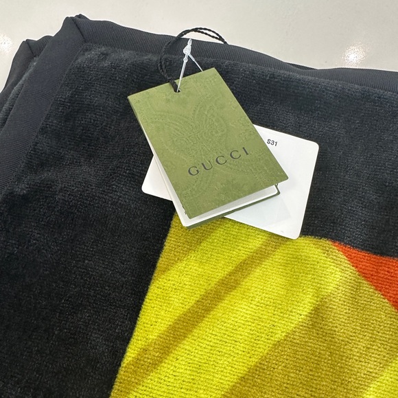 Gucci Beach Towel - Picture 3 of 7